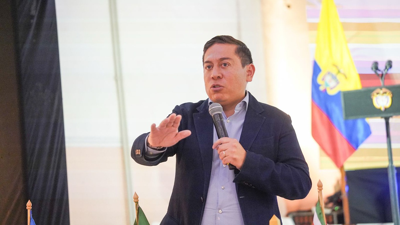 Carlos Amaya Descarta Candidatura Presidencial